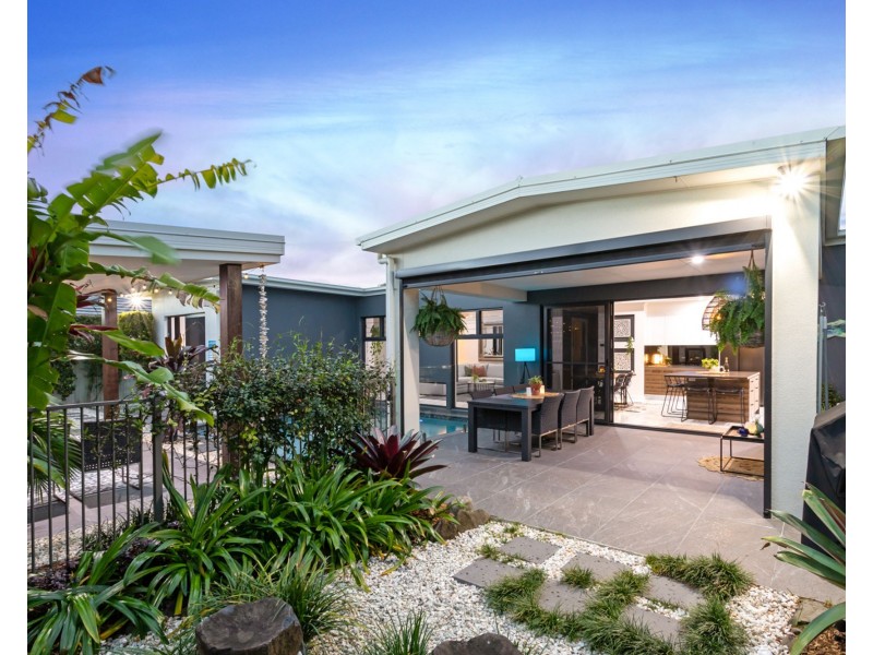 11 Sydney Avenue, Pelican Waters QLD 4551