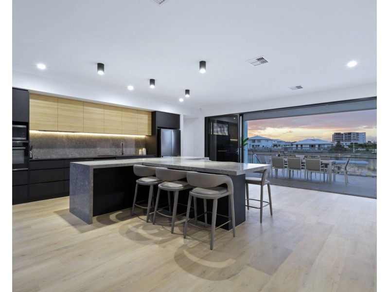 71 Warrego Drive, Pelican Waters QLD 4551