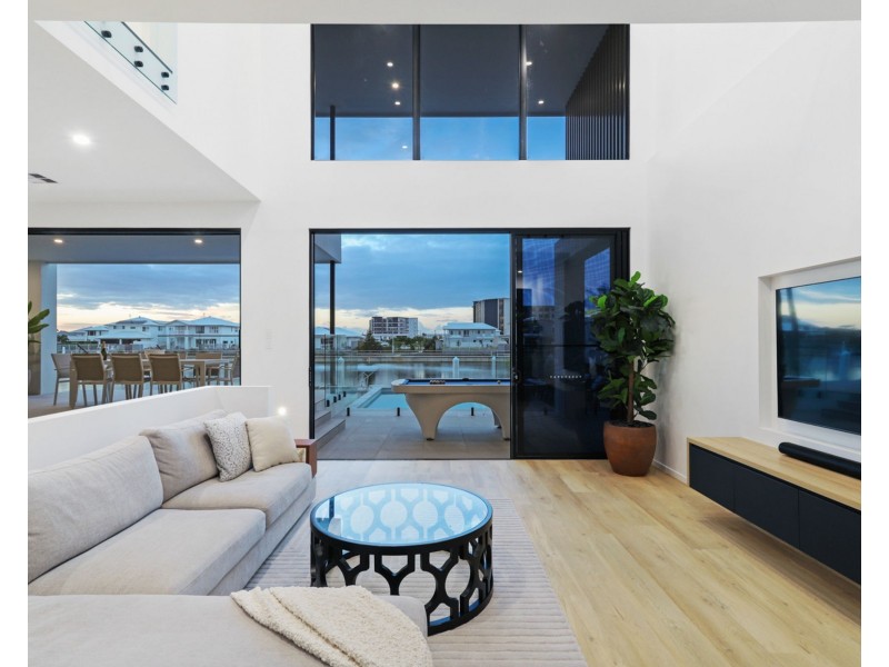 71 Warrego Drive, Pelican Waters QLD 4551