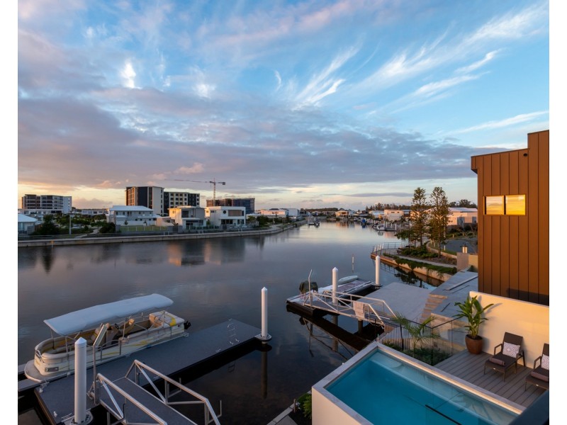 71 Warrego Drive, Pelican Waters QLD 4551