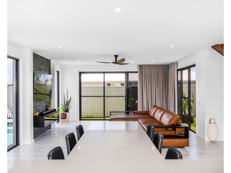 74 Marina View Drive, Pelican Waters QLD 4551