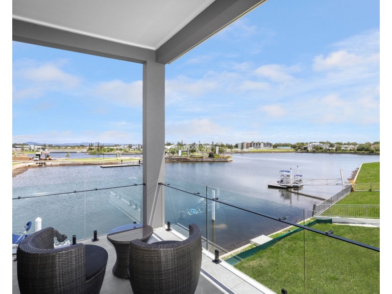 74 Marina View Drive, Pelican Waters QLD 4551