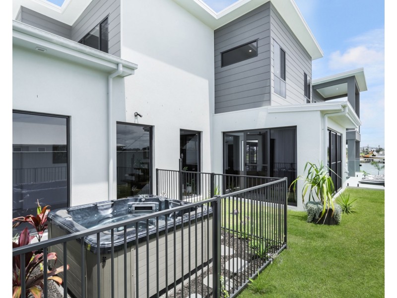 74 Marina View Drive, Pelican Waters QLD 4551