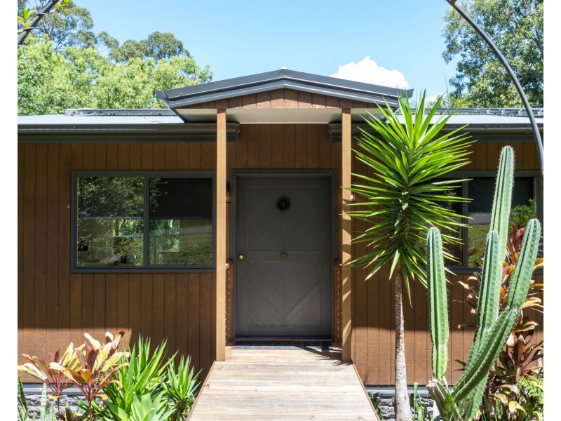 80 Panorama Drive, Nambour QLD 4560