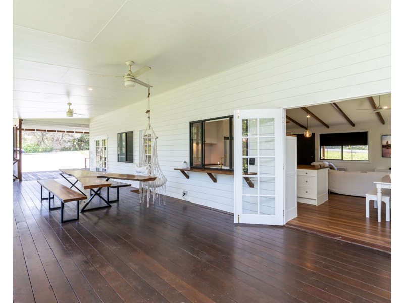 80 Panorama Drive, Nambour QLD 4560