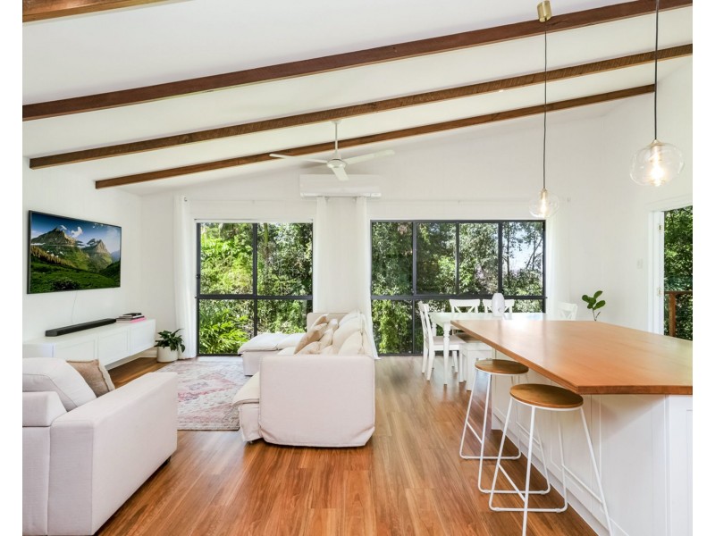 80 Panorama Drive, Nambour QLD 4560