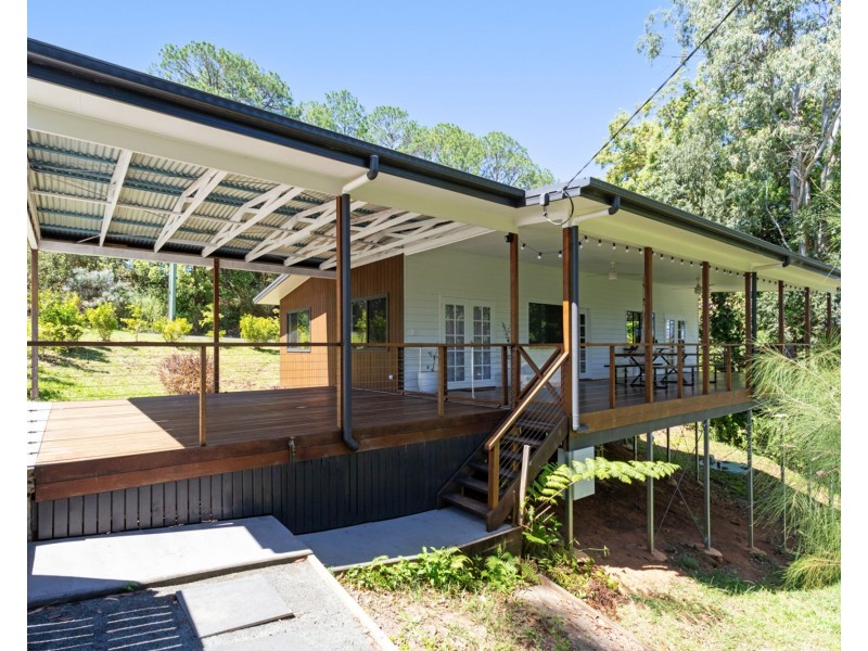 80 Panorama Drive, Nambour QLD 4560