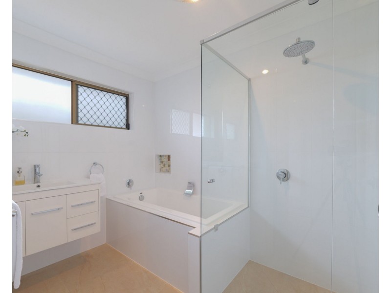 25 Arilla Street, Wurtulla QLD 4575