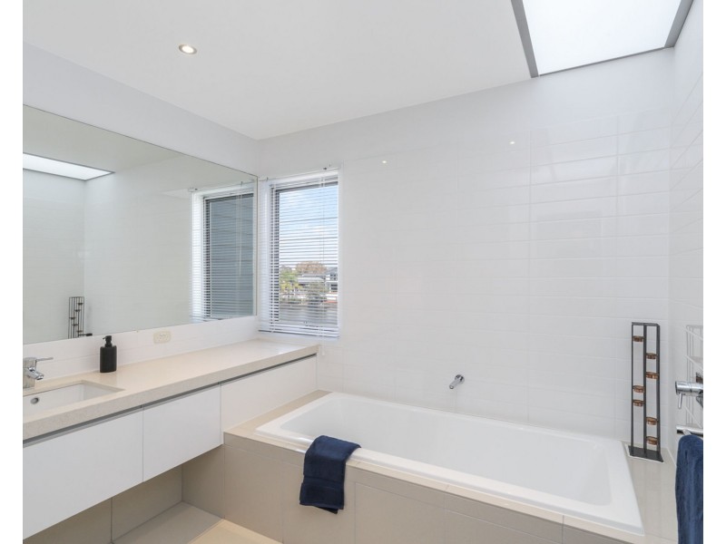 34 Ramsay Crescent, Pelican Waters QLD 4551