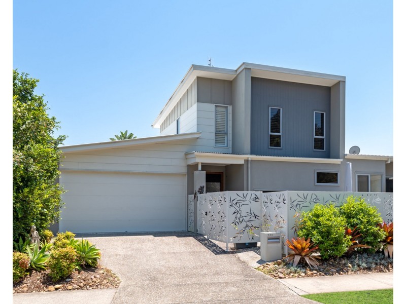 2/41 Bells Esplanade, Pelican Waters QLD 4551