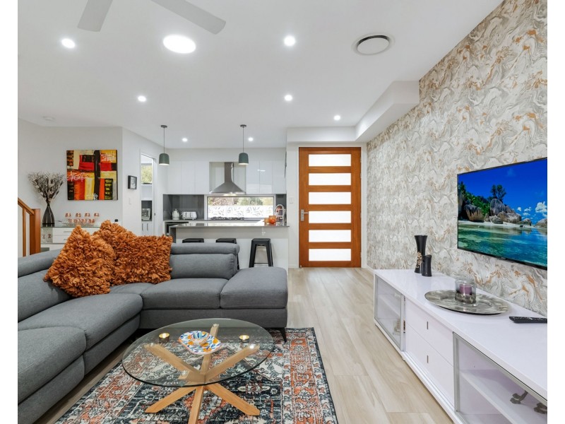 2/41 Bells Esplanade, Pelican Waters QLD 4551