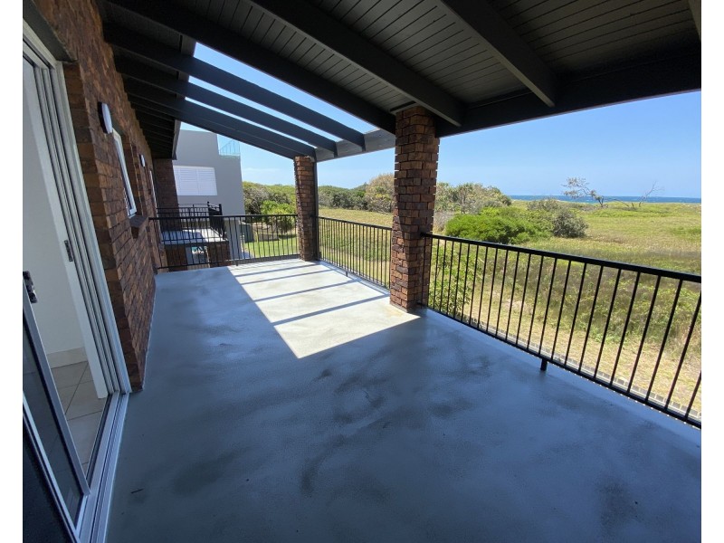 29 Oceanic Drive, Warana QLD 4575