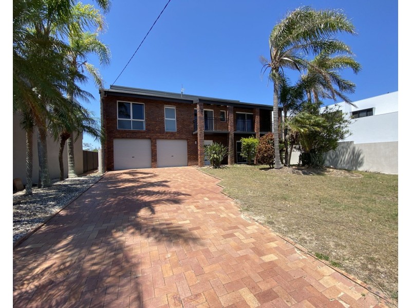 29 Oceanic Drive, Warana QLD 4575