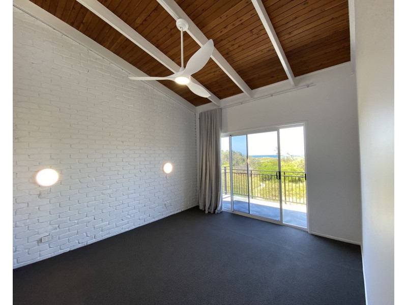 29 Oceanic Drive, Warana QLD 4575