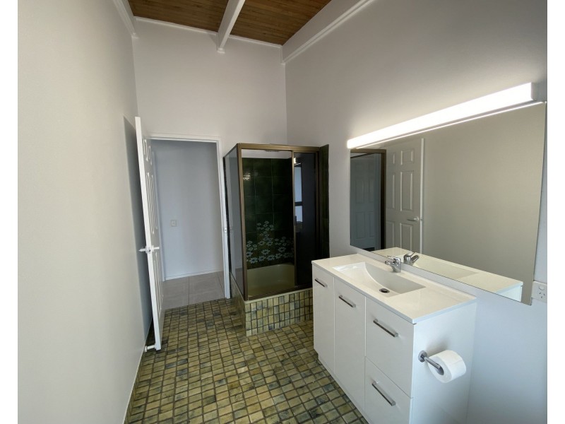 29 Oceanic Drive, Warana QLD 4575