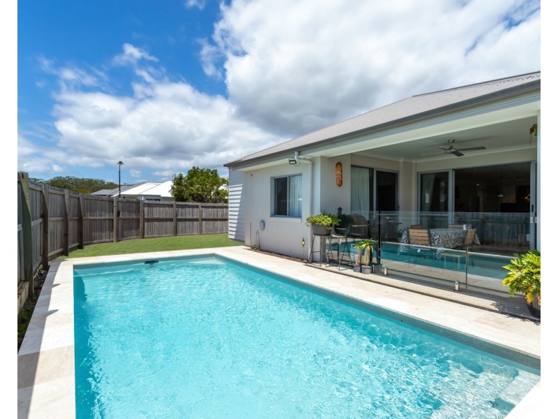 2 Livistona Lane, Sippy Downs QLD 4556