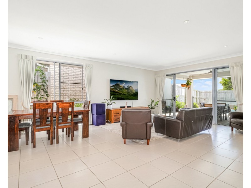2 Livistona Lane, Sippy Downs QLD 4556