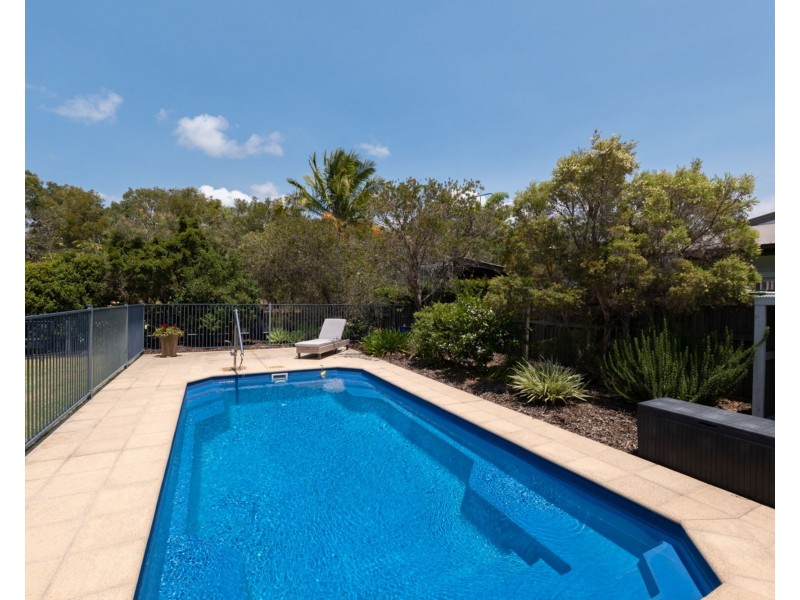 14 Kuthar Street, Pelican Waters QLD 4551