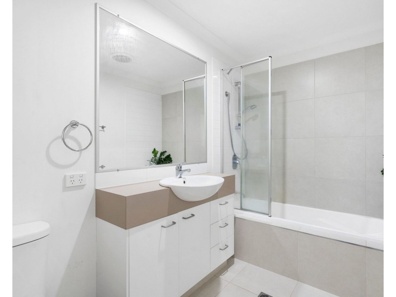 11/2-12 Kurrimine Crescent, Mountain Creek QLD 4557