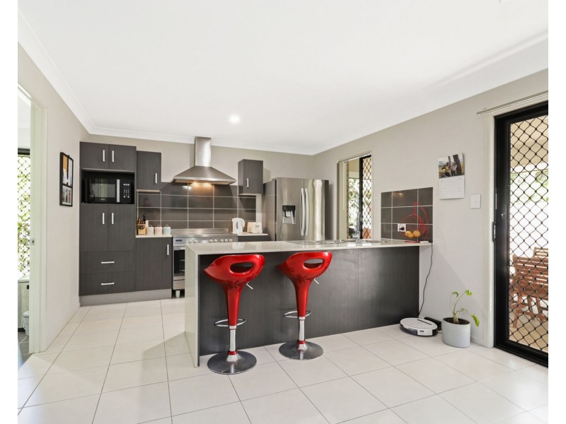 5 Haven Court, Mooloolah Valley QLD 4553