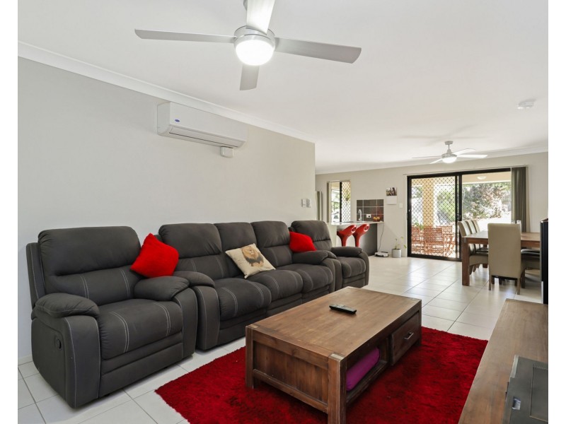 5 Haven Court, Mooloolah Valley QLD 4553