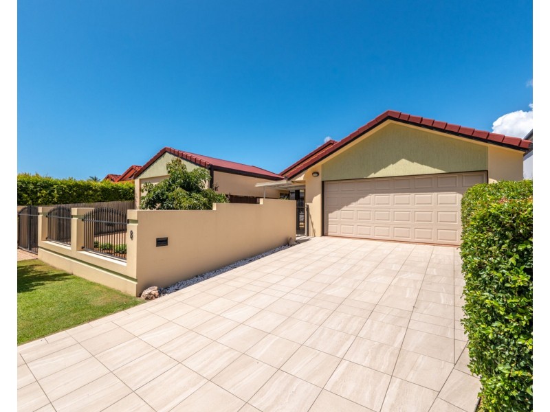 8 Agincourt Street, Pelican Waters QLD 4551