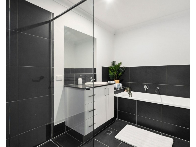 4 Fraser Avenue, Maroochydore QLD 4558