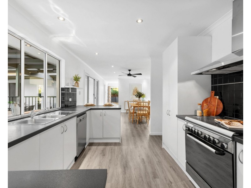 51 Outlook Drive, Tewantin QLD 4565