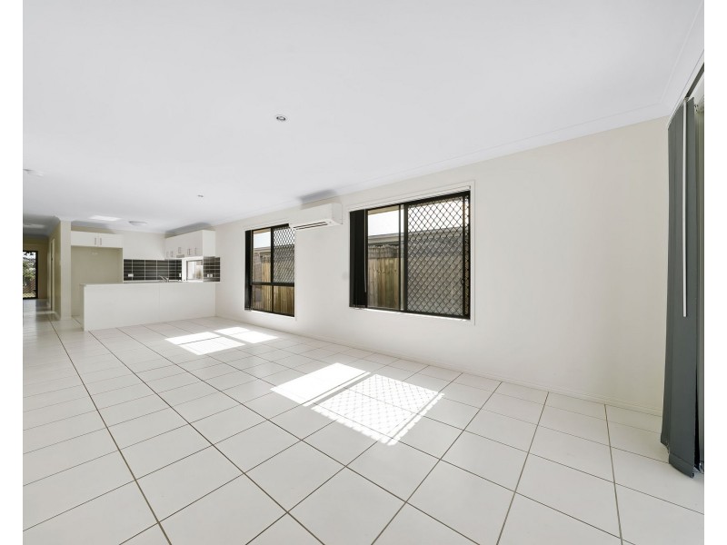 34 Sunrise Terrace, Little Mountain QLD 4551