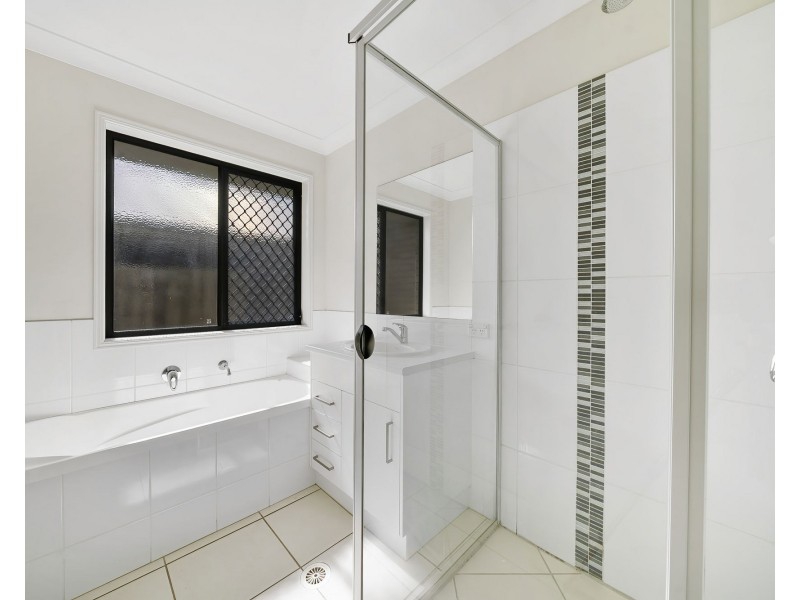 34 Sunrise Terrace, Little Mountain QLD 4551