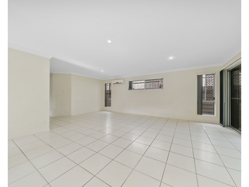 25 Sunrise Terrace, Little Mountain QLD 4551