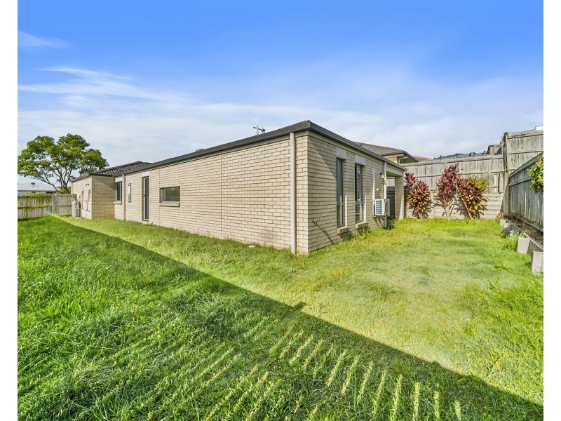 25 Sunrise Terrace, Little Mountain QLD 4551