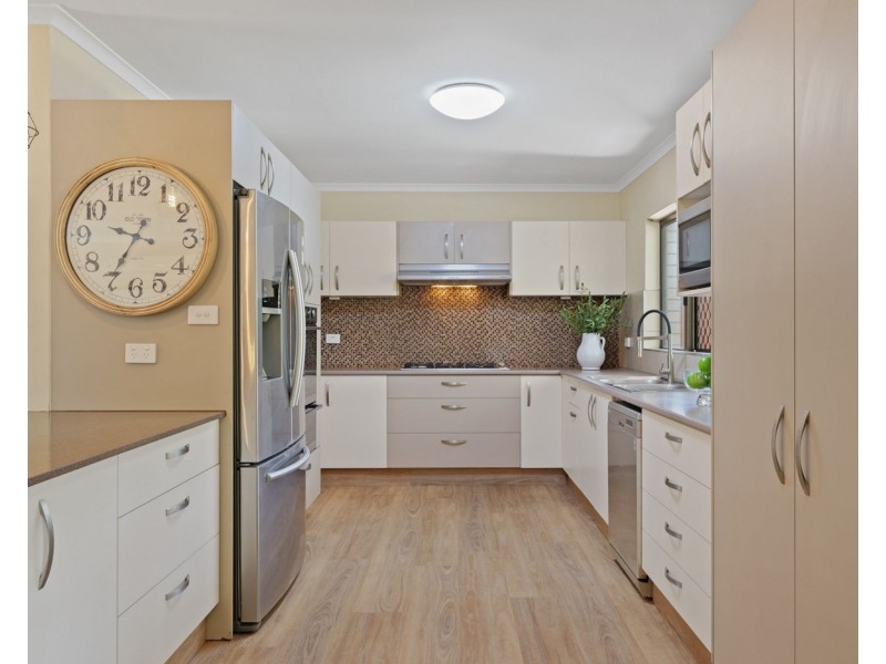 35 King Road, Mooloolah Valley QLD 4553