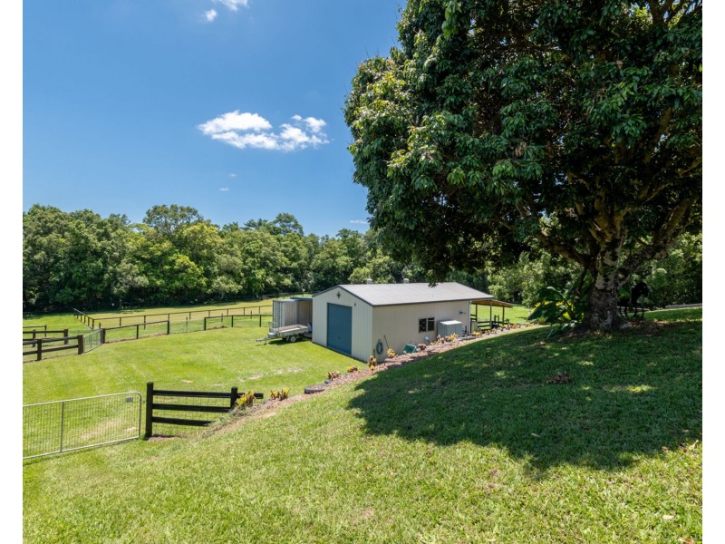 35 King Road, Mooloolah Valley QLD 4553