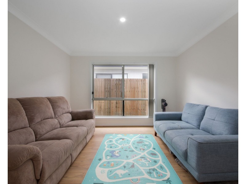 7 Caper Street, Palmview QLD 4553
