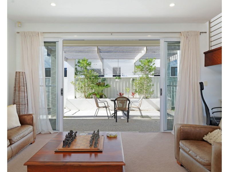 23 Sea Glint Place, Pelican Waters QLD 4551