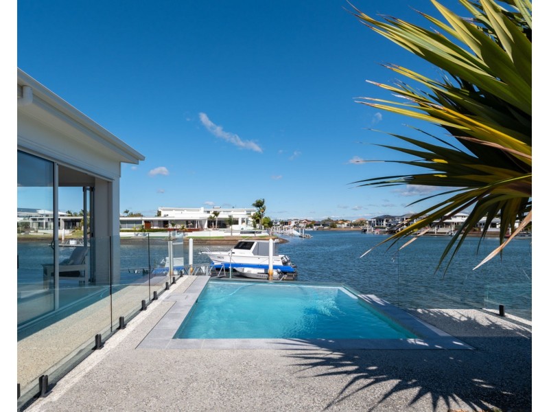 23 Sea Glint Place, Pelican Waters QLD 4551