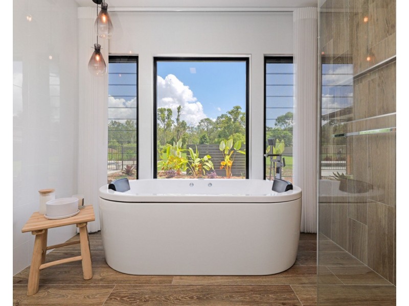 12 Farmhouse Lane, Landsborough QLD 4550