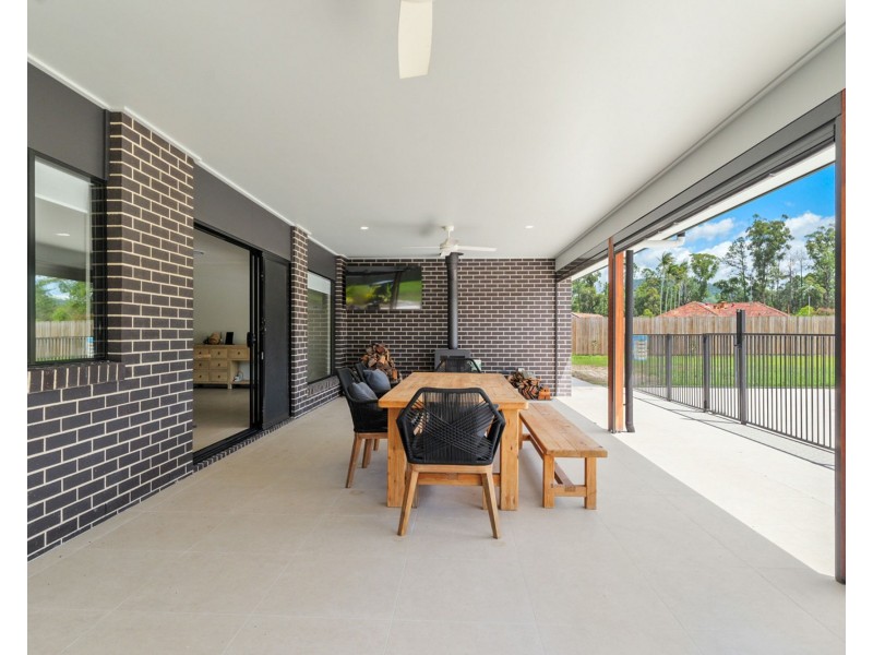 12 Farmhouse Lane, Landsborough QLD 4550