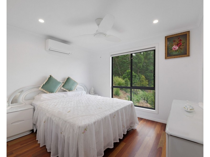 28 Willowood Crescent, Nambour QLD 4560