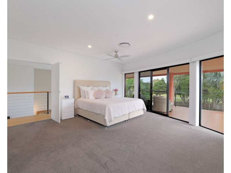 7 Midden Place, Pelican Waters QLD 4551