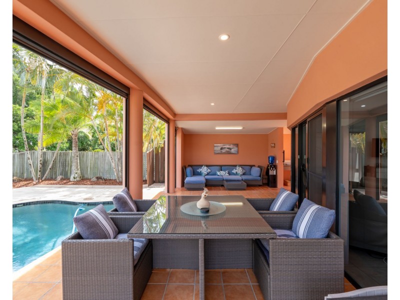 7 Midden Place, Pelican Waters QLD 4551