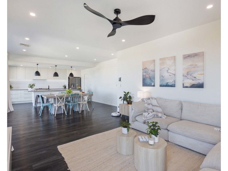 4 Zinnia Close, Peregian Springs QLD 4573