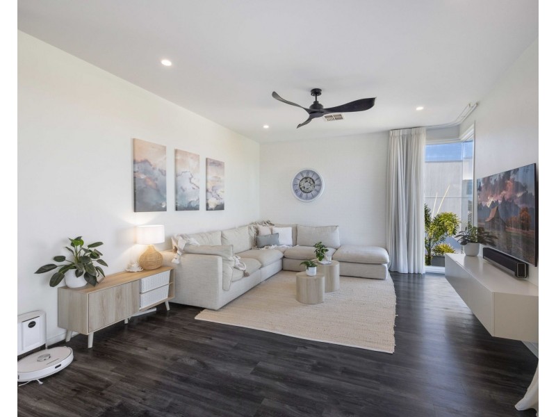 4 Zinnia Close, Peregian Springs QLD 4573