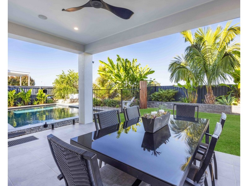 4 Zinnia Close, Peregian Springs QLD 4573