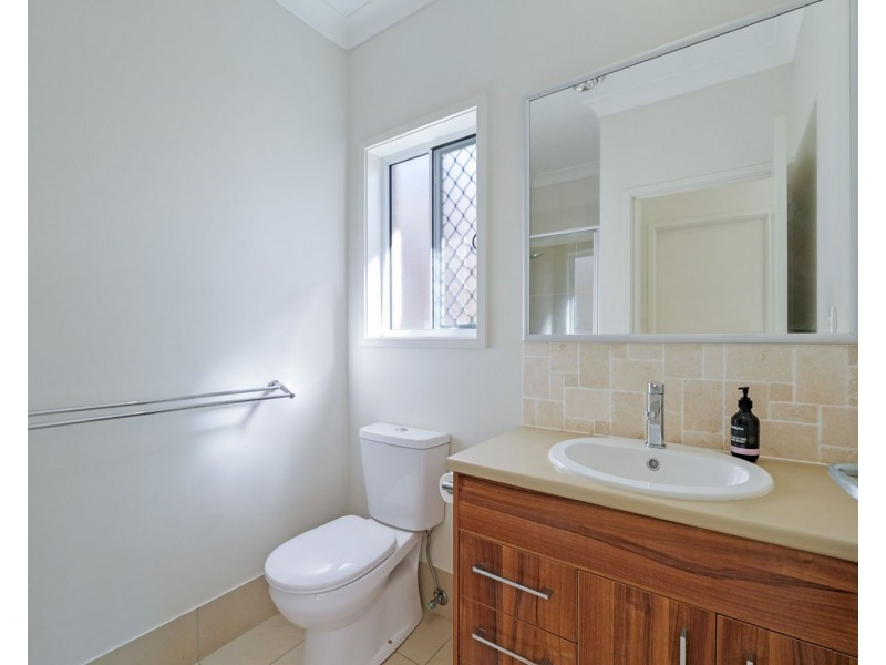28 Amber Drive, Caloundra West QLD 4551