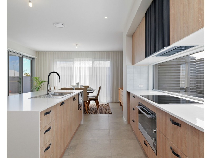 72 Coral Sea Drive, Pelican Waters QLD 4551