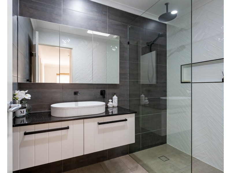 61/1 Millennium Circuit, Pelican Waters QLD 4551
