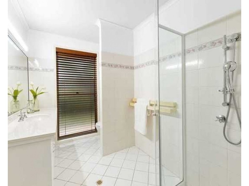 22 Seacove Court, Noosaville QLD 4566