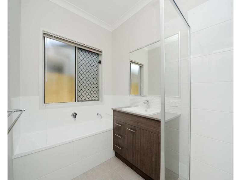44 Bells Reach Drive, Caloundra West QLD 4551